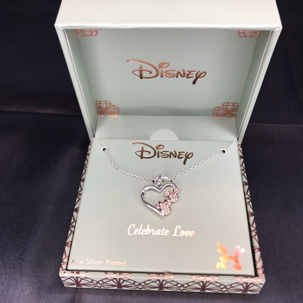 🎉HP🎉 Disney Mickey Mouse Minnie Mouse Heart Pendant Necklace - Picture 4 of 6